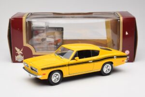 Plymouth Barracuda イエロー Road Legends 1:18 92178 メタル - 画像 8/8