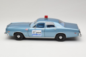 Plymouth Fury Beverly Hills PD ブルー GreenLight 1:18 19069 メタル - 画像 4/8