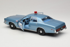 Plymouth Fury Beverly Hills PD ブルー GreenLight 1:18 19069 メタル - 画像 5/8