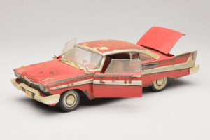 Plymouth Fury レッド Christine ダーティバージョン Auto World 1:18 AWSS119/06 メタル - 画像 2/8