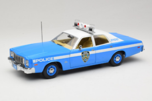 Plymouth Fury Police Pursuit New York Police Department GreenLight 1:18 19043 メタル