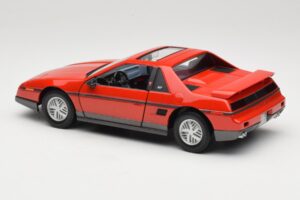 Pontiac Fiero GT レッド Road Signature 1:18 92588 メタル - 画像 7/8