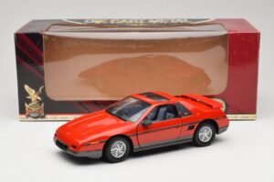 Pontiac Fiero GT レッド Road Signature 1:18 92588 メタル - 画像 8/8