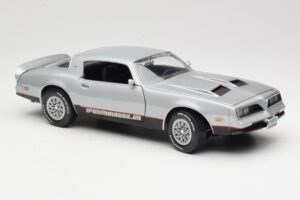 Pontiac Firebird Formula シルバー ERTL 1:18 33514 メタル - 画像 6/8