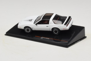 Pontiac Firebird ホワイト IXO 1:43 CLC582N メタル - 画像 3/4