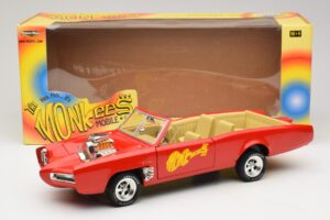 Pontiac GTO Monkeemobile レッド ERTL 1:18 33150 メタル - 画像 8/8
