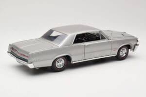Pontiac GTO シルバー Sun Star 1:18 1821 メタル - 画像 3/8