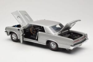 Pontiac GTO シルバー Sun Star 1:18 1821 メタル - 画像 5/8