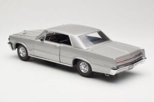 Pontiac GTO シルバー Sun Star 1:18 1821 メタル - 画像 7/8
