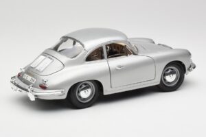 Porsche 356B シルバー Bburago 1:18 3021-M1 メタル - 画像 3/8
