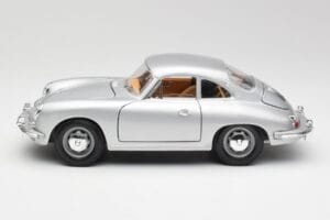 Porsche 356B シルバー & ブラウンインテリア Bburago 1:18 3021-M2 メタル - 画像 4/8