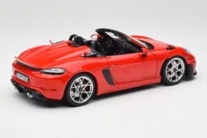 Porsche 718 Spyder RS Guards Red Norev 1:18 187271 メタル - 画像 3/8