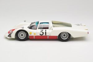 Porsche 906 LH #31 H. Herrmann / H. Linge Porsche System Engineering 24 Hours of Le Mans 1966 Minichamps 1:18 100666131 メタル - 画像 4/8