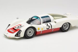 Porsche 906 LH #31 H. Herrmann / H. Linge Porsche System Engineering 24 Hours of Le Mans 1966 Minichamps 1:18 100666131 メタル