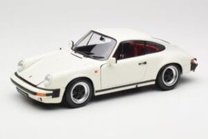 Porsche 911 930 Carrera 3.2 Grand Prix White Minichamps 1:18 100063024 メタル