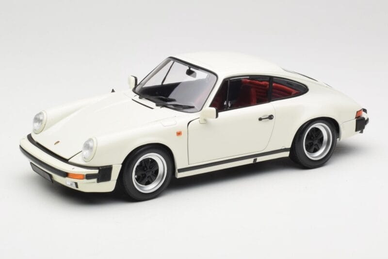 Porsche 911 930 Carrera 3.2 Grand Prix White Minichamps 1:18 100063024 メタル