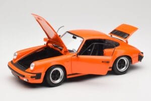 Porsche 911 930 Carrera 3.2 Signal Orange Minichamps 1:18 100063025 メタル - 画像 2/8