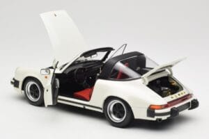 Porsche 911 930 Carrera Targa 3.2 Grand Prix White Minichamps 1:18 100063062 メタル - 画像 5/8