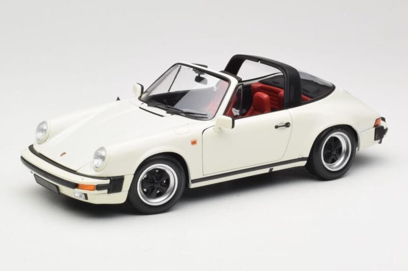 Porsche 911 930 Carrera Targa 3.2 Grand Prix White Minichamps 1:18 100063062 メタル