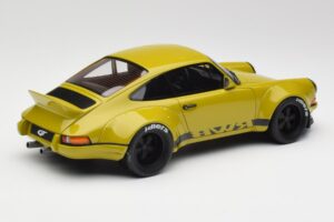 Porsche 911 930 RWB Classic カーキ GT Spirit 1:18 GT120 レジン - 画像 2/6
