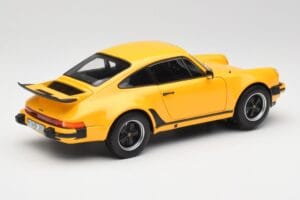 Porsche 911 930 Turbo 3.0 イエロー Norev 1:18 187579 メタル - 画像 3/8
