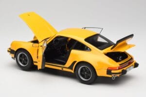 Porsche 911 930 Turbo 3.0 イエロー Norev 1:18 187579 メタル - 画像 5/8