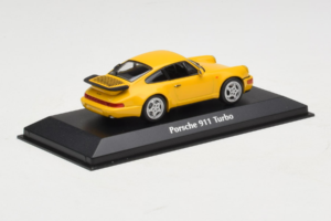 Porsche 911 964 Turbo イエロー MaxiChamps 1:43 940069104 メタル - 画像 2/4