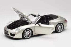Porsche 911 991 Carrera S カブリオレ GT シルバーメタリック Minichamps 1:18 100061030 メタル - 画像 2/8