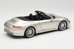 Porsche 911 991 Carrera S カブリオレ GT シルバーメタリック Minichamps 1:18 100061030 メタル - 画像 3/8