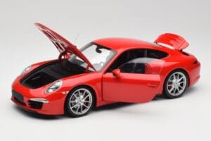 Porsche 911 991 Carrera S ガーズ レッド Minichamps 1:18 100061020 メタル - 画像 2/8