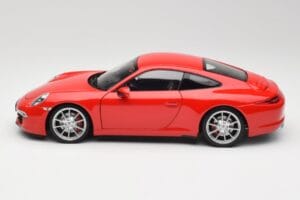 Porsche 911 991 Carrera S ガーズ レッド Minichamps 1:18 100061020 メタル - 画像 4/8