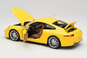 Porsche 911 991 Carrera S Racing Yellow Minichamps 1:18 100061021 メタル - 画像 5/8
