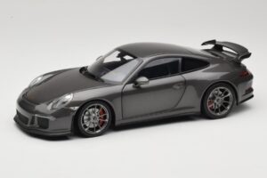 Porsche 911 991 GT3 Grey Metallic Minichamps 1:18 110062720 メタル