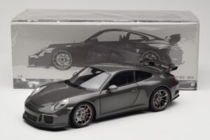 Porsche 911 991 GT3 Grey Metallic Minichamps 1:18 110062720 メタル - 画像 8/8