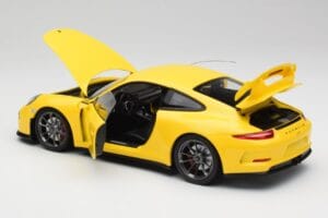 Porsche 911 991 GT3 レーシングイエロー & シルバーホイール Minichamps 1:18 110062722 メタル - 画像 5/8