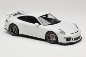 Porsche 911 991 GT3 ホワイト シルバーホイール Minichamps 1:18 113062721 メタル - 画像 6/8