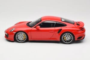 Porsche 911 991 Turbo S Guards Red Minichamps 1:18 110067122 メタル - 画像 4/8