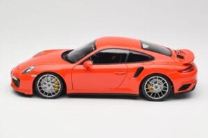 Porsche 911 991 Turbo S Lava Orange Minichamps 1:18 110067120 メタル - 画像 4/8