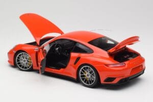 Porsche 911 991 Turbo S Lava Orange Minichamps 1:18 110067120 メタル - 画像 5/8