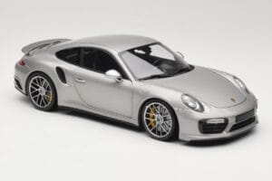 Porsche 911 991 Turbo S シルバー Minichamps 1:18 113067126 メタル - 画像 6/8