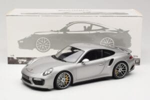 Porsche 911 991 Turbo S シルバー Minichamps 1:18 113067126 メタル - 画像 8/8