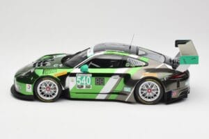Porsche 911 991.1 GT3 R #540 Black Swan Racing P. Long / T. Pilgrim 24h Daytona 2016 Minichamps 1:18 155166540 メタル - 画像 3/6