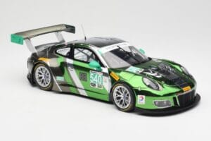 Porsche 911 991.1 GT3 R #540 Black Swan Racing P. Long / T. Pilgrim 24h Daytona 2016 Minichamps 1:18 155166540 メタル - 画像 4/6