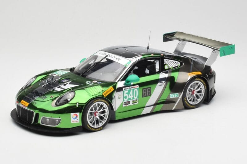 Porsche 911 991.1 GT3 R #540 Black Swan Racing P. Long / T. Pilgrim 24h Daytona 2016 Minichamps 1:18 155166540 メタル