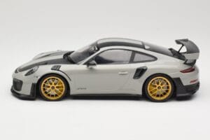 Porsche 911 991.2 GT2 RS Chalk Weissach Package ゴールドホイール Minichamps 1:18 155068304 メタル - 画像 3/6