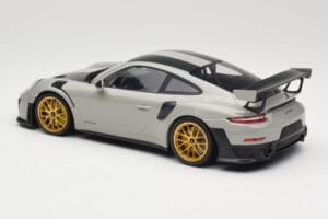 Porsche 911 991.2 GT2 RS Chalk Weissach Package ゴールドホイール Minichamps 1:18 155068304 メタル - 画像 5/6