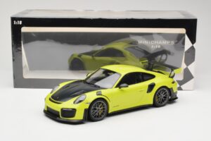 Porsche 911 991.2 GT2 RS ライムグリーン シルバーホイール Minichamps 1:18 155068309 メタル - 画像 6/6