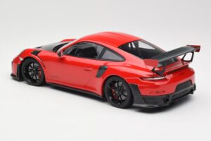 Porsche 911 GT2 RS 991.2 レッド ブラックホイール Minichamps 1:18 155068307 メタル - 画像 5/6