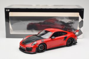 Porsche 911 GT2 RS 991.2 レッド ブラックホイール Minichamps 1:18 155068307 メタル - 画像 6/6