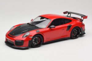 Porsche 911 GT2 RS 991.2 レッド ブラックホイール Minichamps 1:18 155968307 メタル